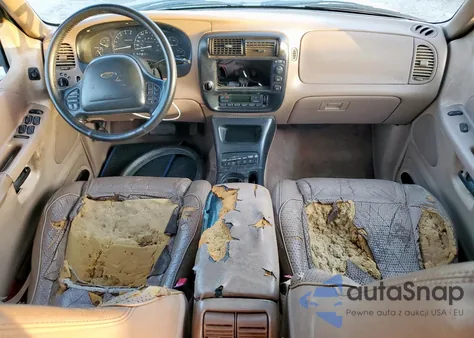 1998 Ford Explorer из США, поврежденный, VIN 1FMZU32E9WZA79111